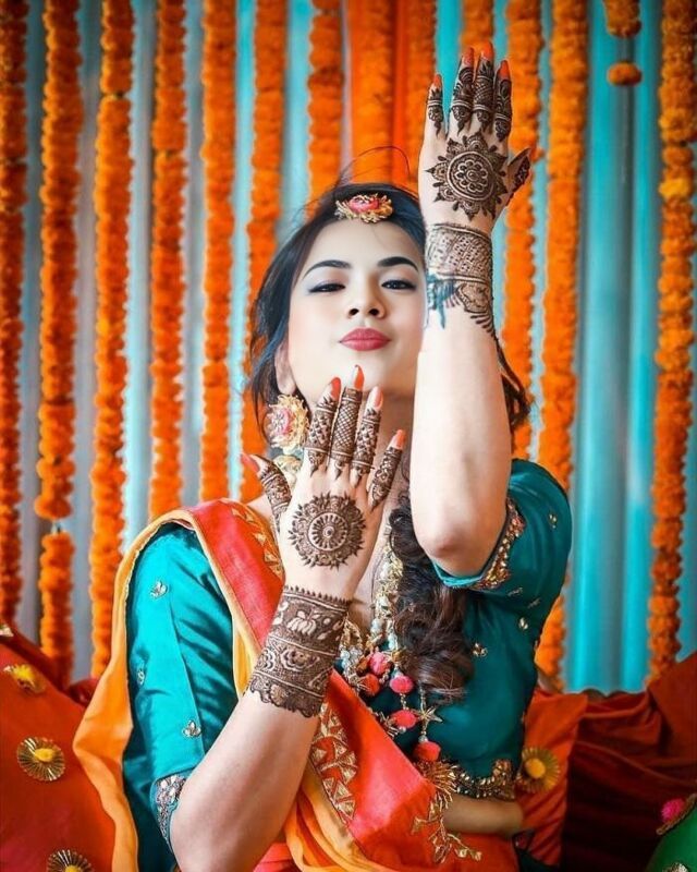 🌸 Mehndi Captions for Instagram in English