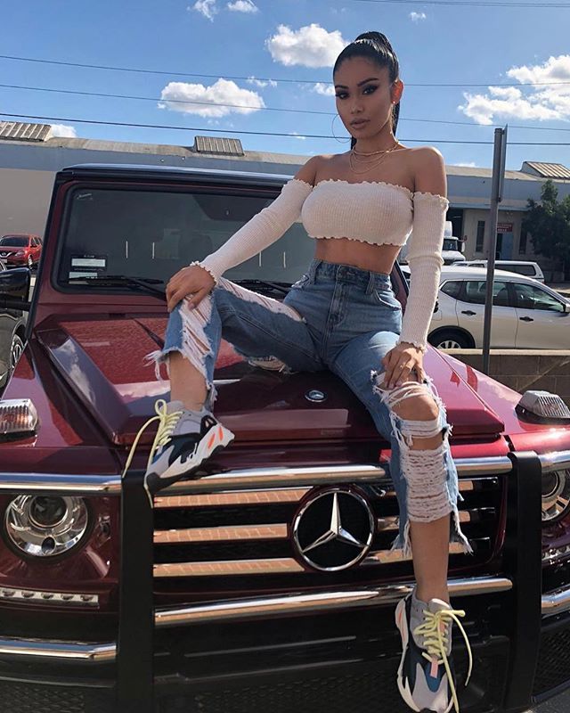 🩷 Funny Instagram Captions for Girls